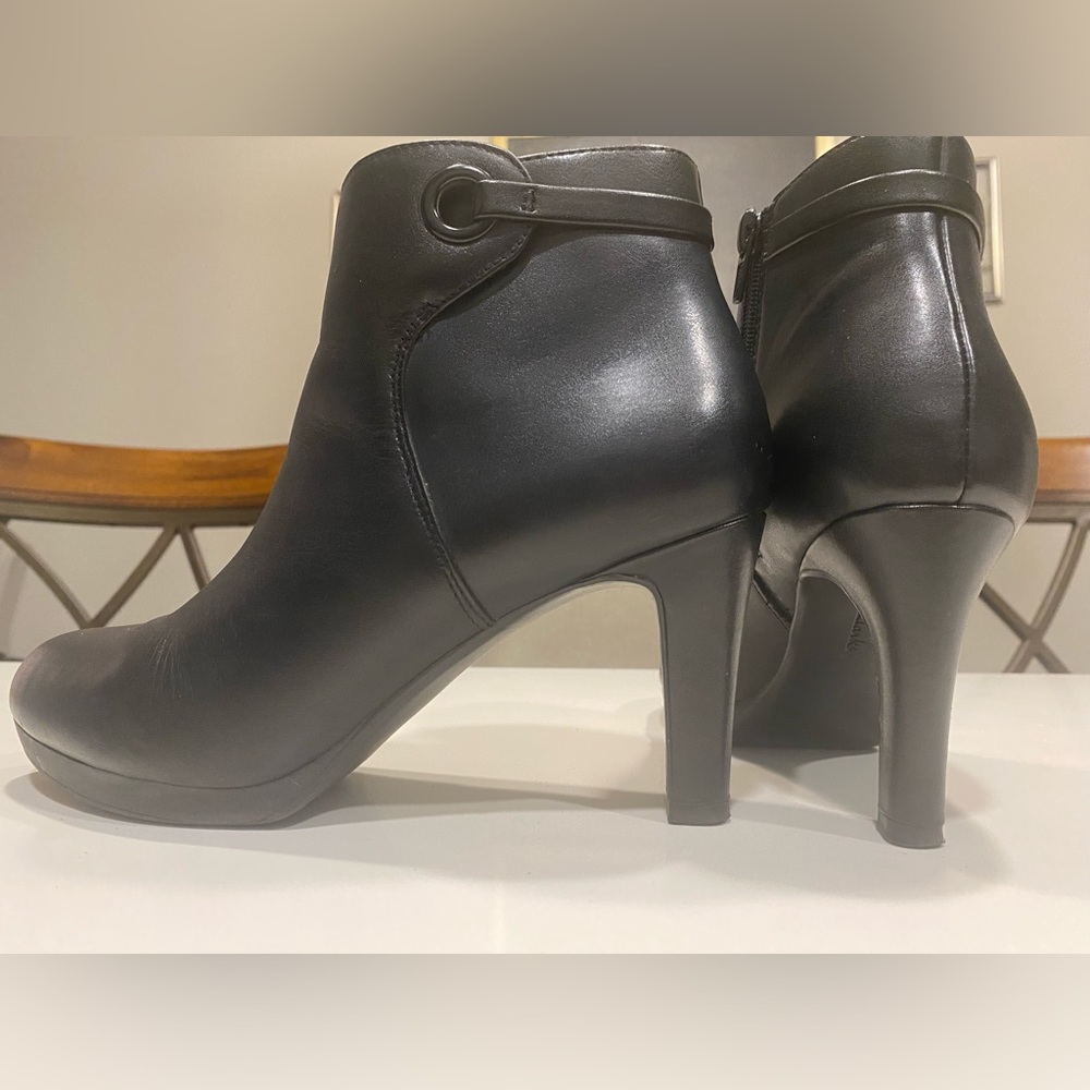 Clarks Adriel Black Booties size 7 1/2